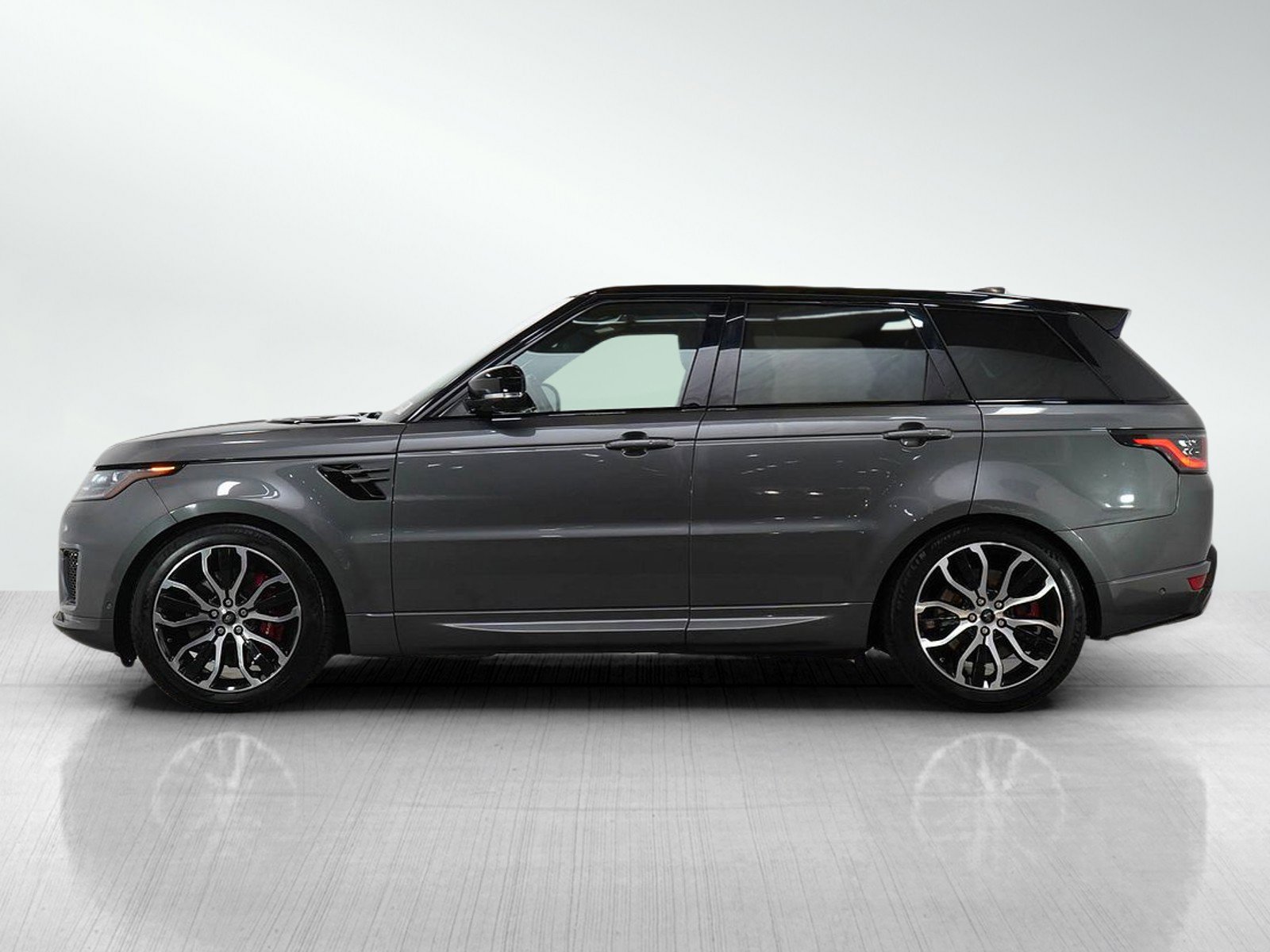 2018 Land Rover Range Rover Sport Supercharged Dynamic photo 2