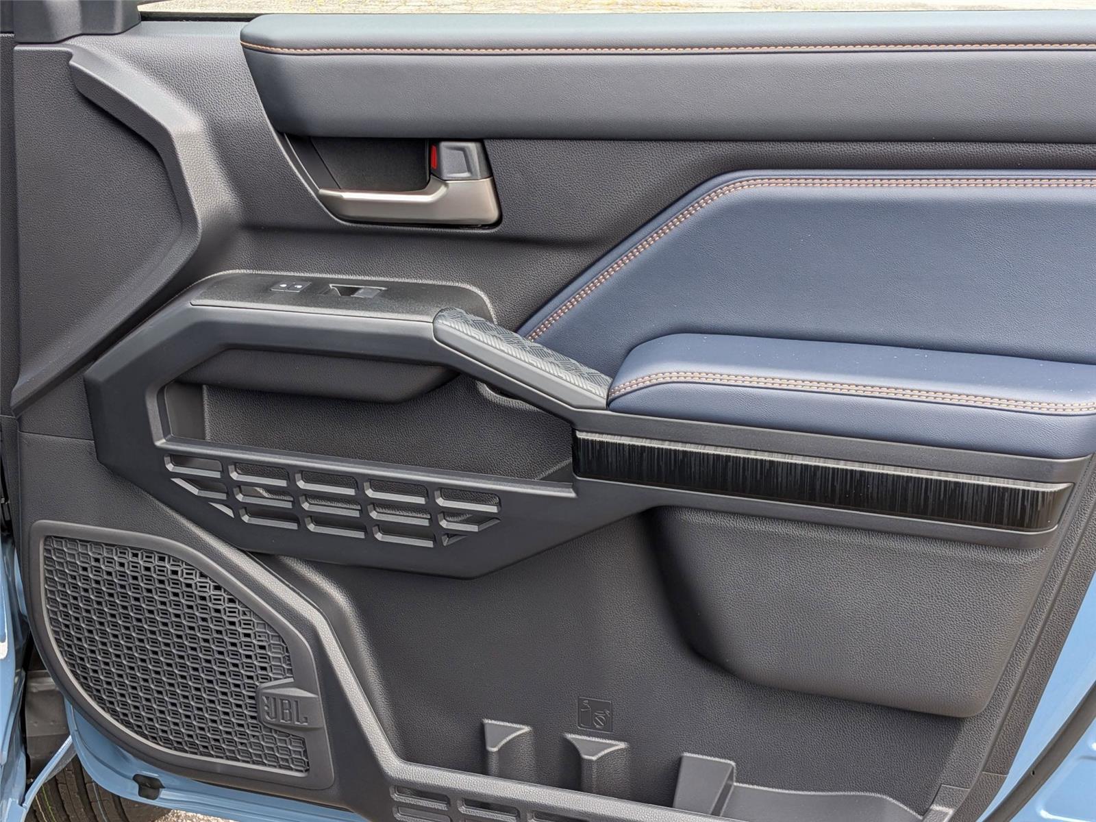 2025 Toyota 4Runner photo 33
