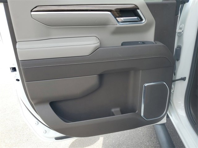 2024 Chevrolet Silverado 1500 RST photo 23