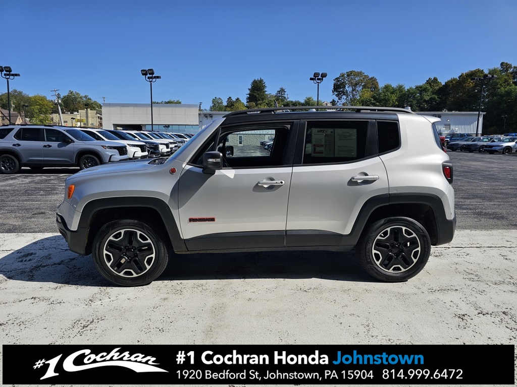 2016 Jeep Renegade Trailhawk photo 4
