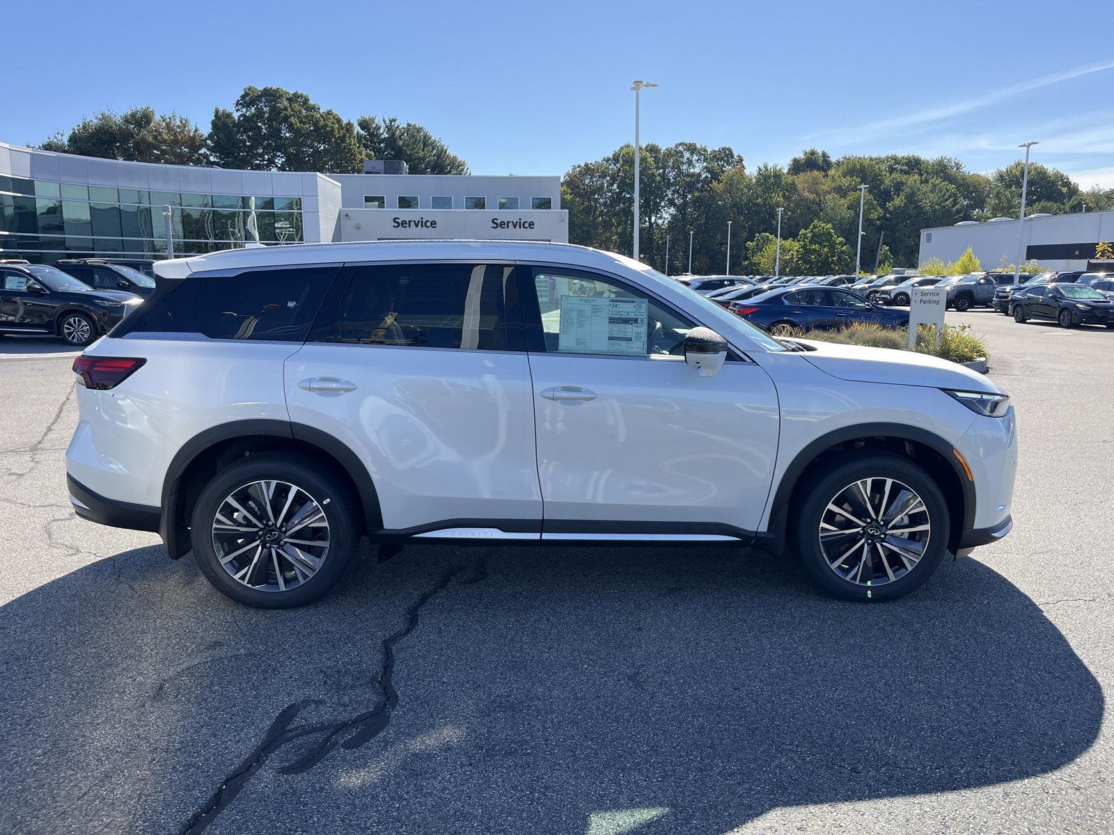 2026 Infiniti QX60 Luxe AWD photo 2