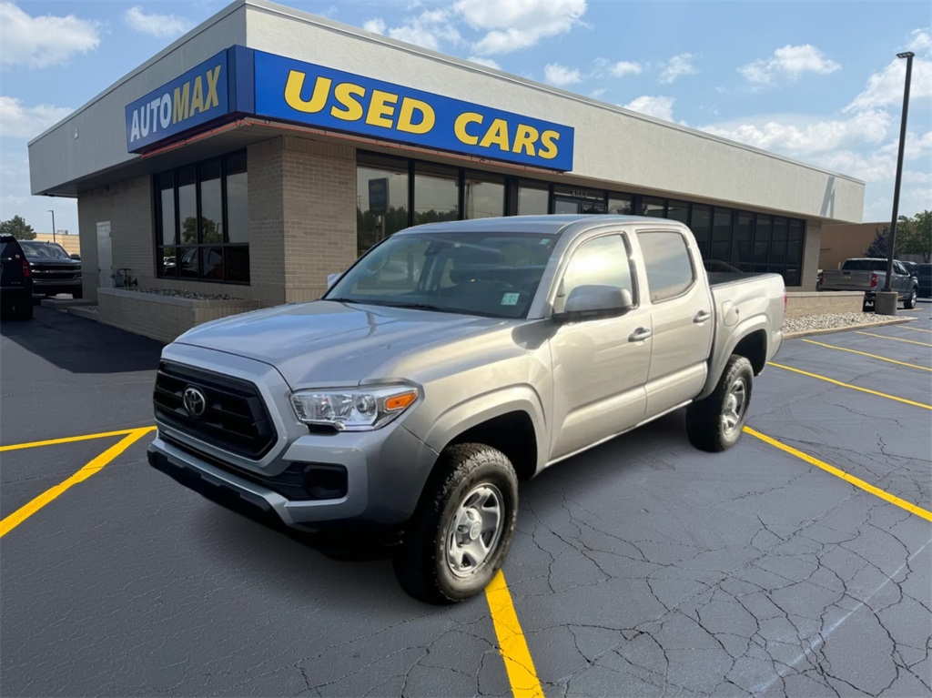 2020 Toyota Tacoma SR's photo