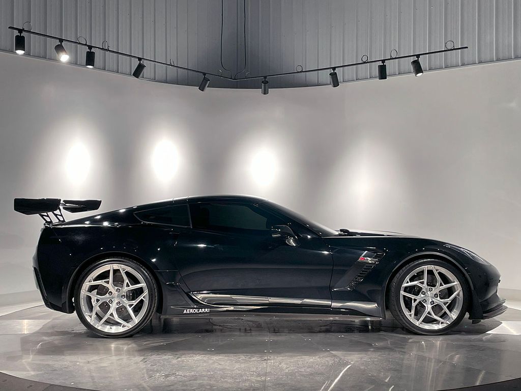 2017 Chevrolet Corvette Z06 2LZ photo 4
