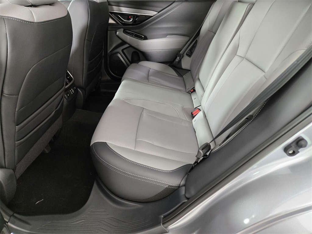 2025 Subaru Outback Limited photo 9