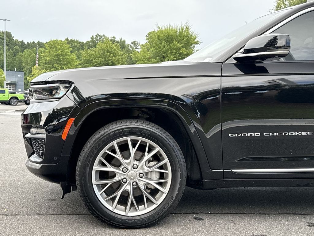 2023 Jeep Grand Cherokee Summit photo 10