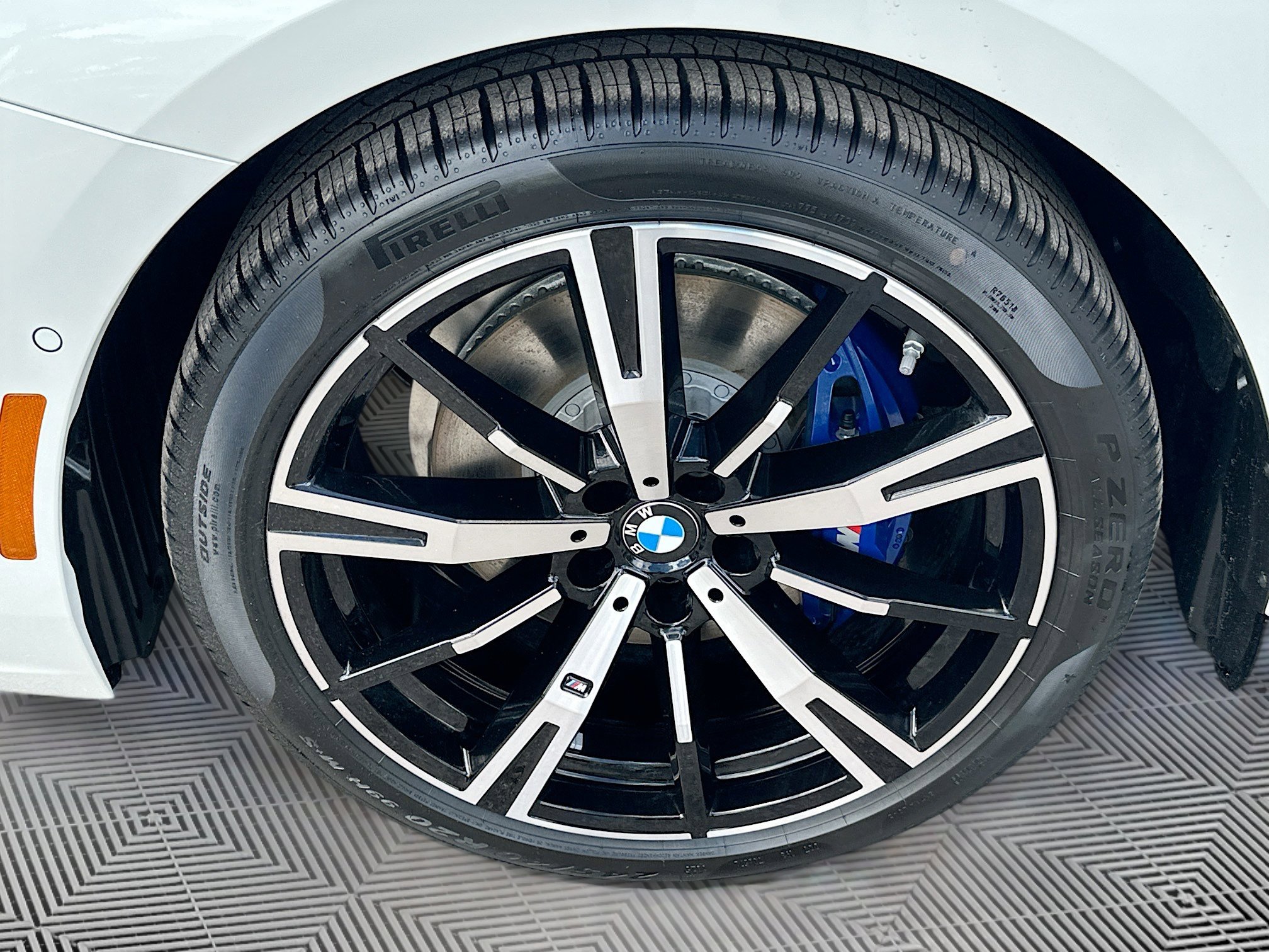 2026 Bmw 530i photo 28