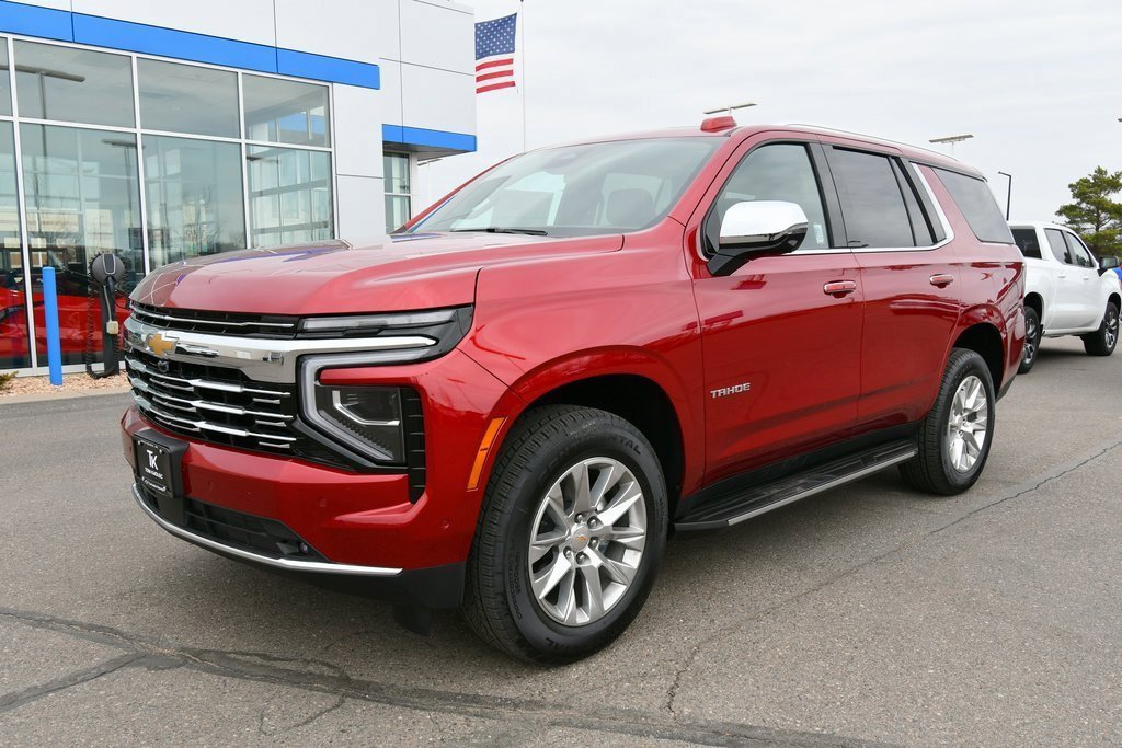 2025 Chevrolet Tahoe Premier photo 2