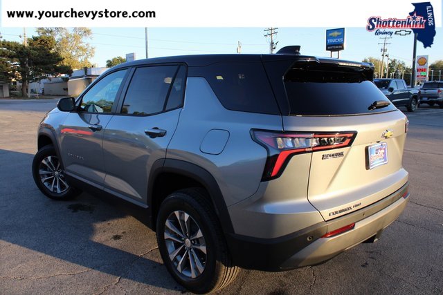 2026 Chevrolet Equinox LT photo 4