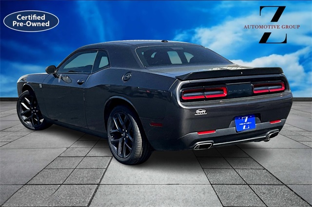 2021 Dodge Challenger SXT photo 13