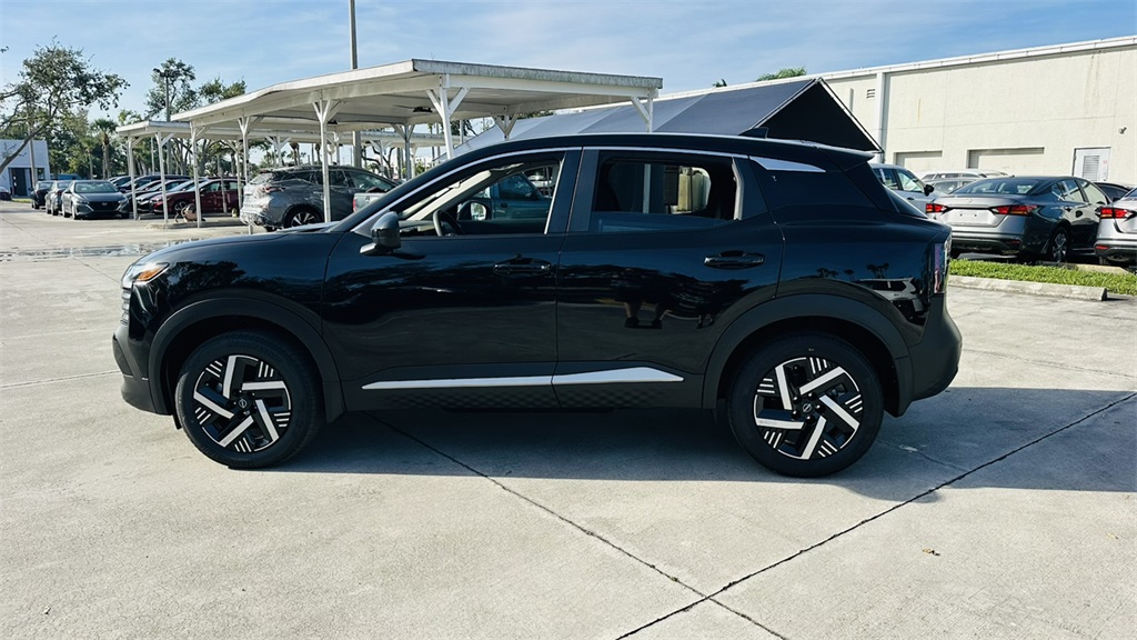 2026 Nissan Kicks SV photo 2
