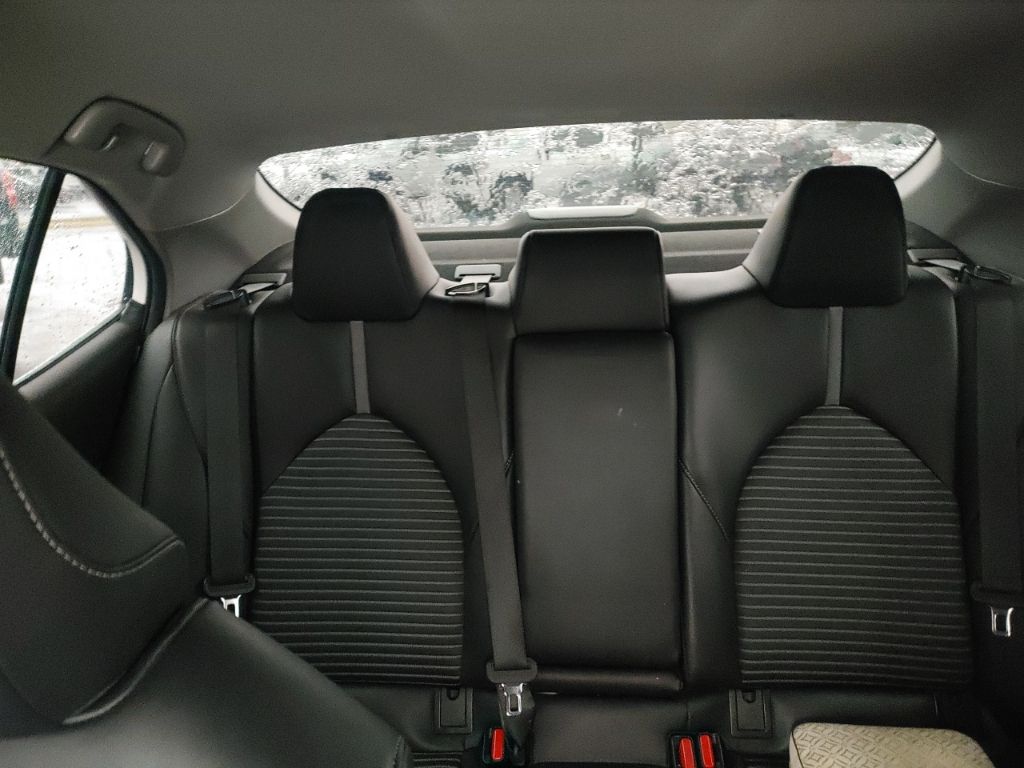 2021 Toyota Camry SE photo 15