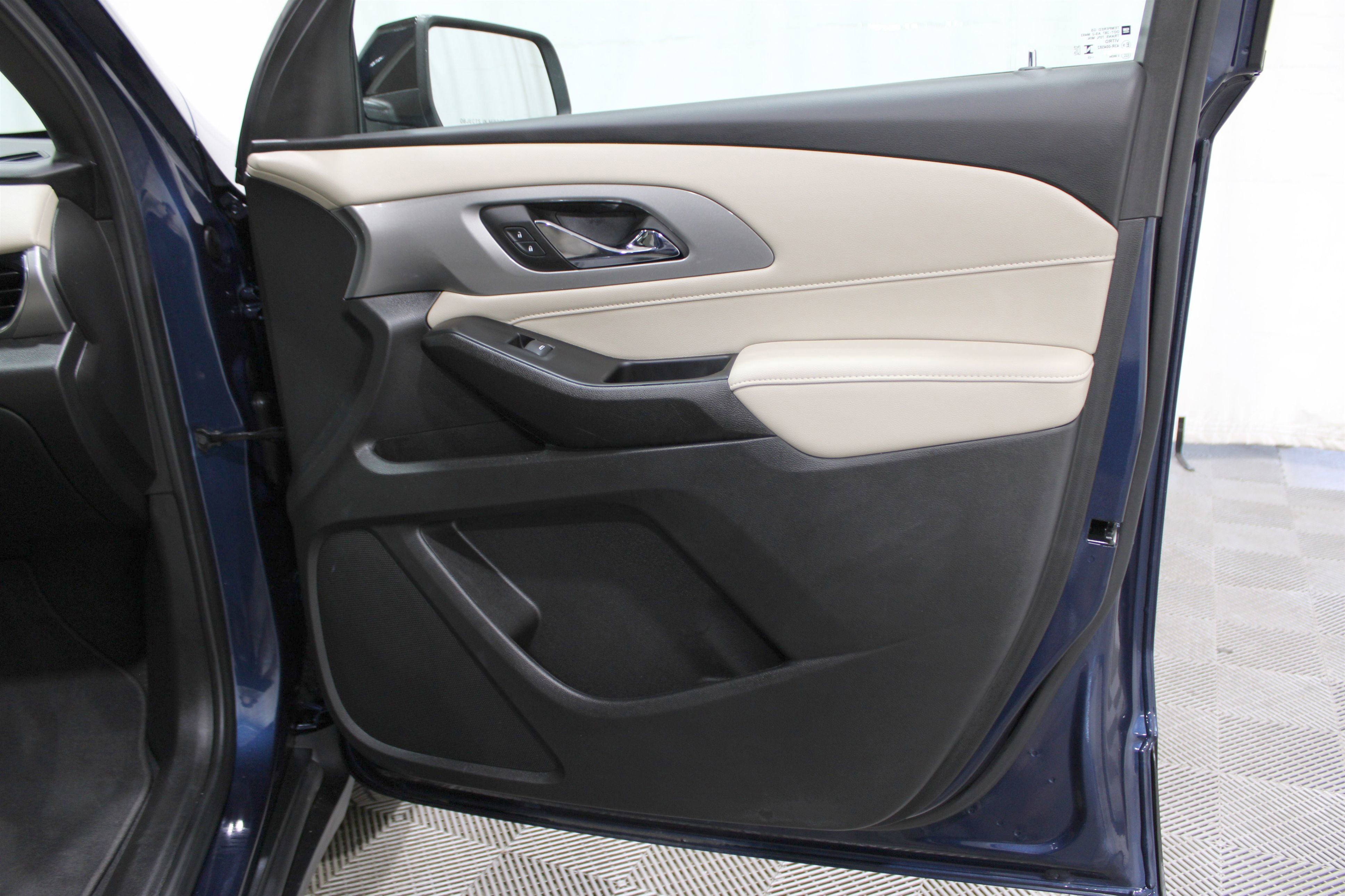 2023 Chevrolet Traverse LS photo 23