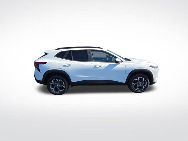 2025 Chevrolet Trax LT photo 6