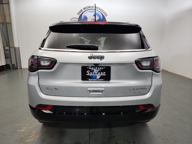 2025 Jeep Compass Limited photo 3