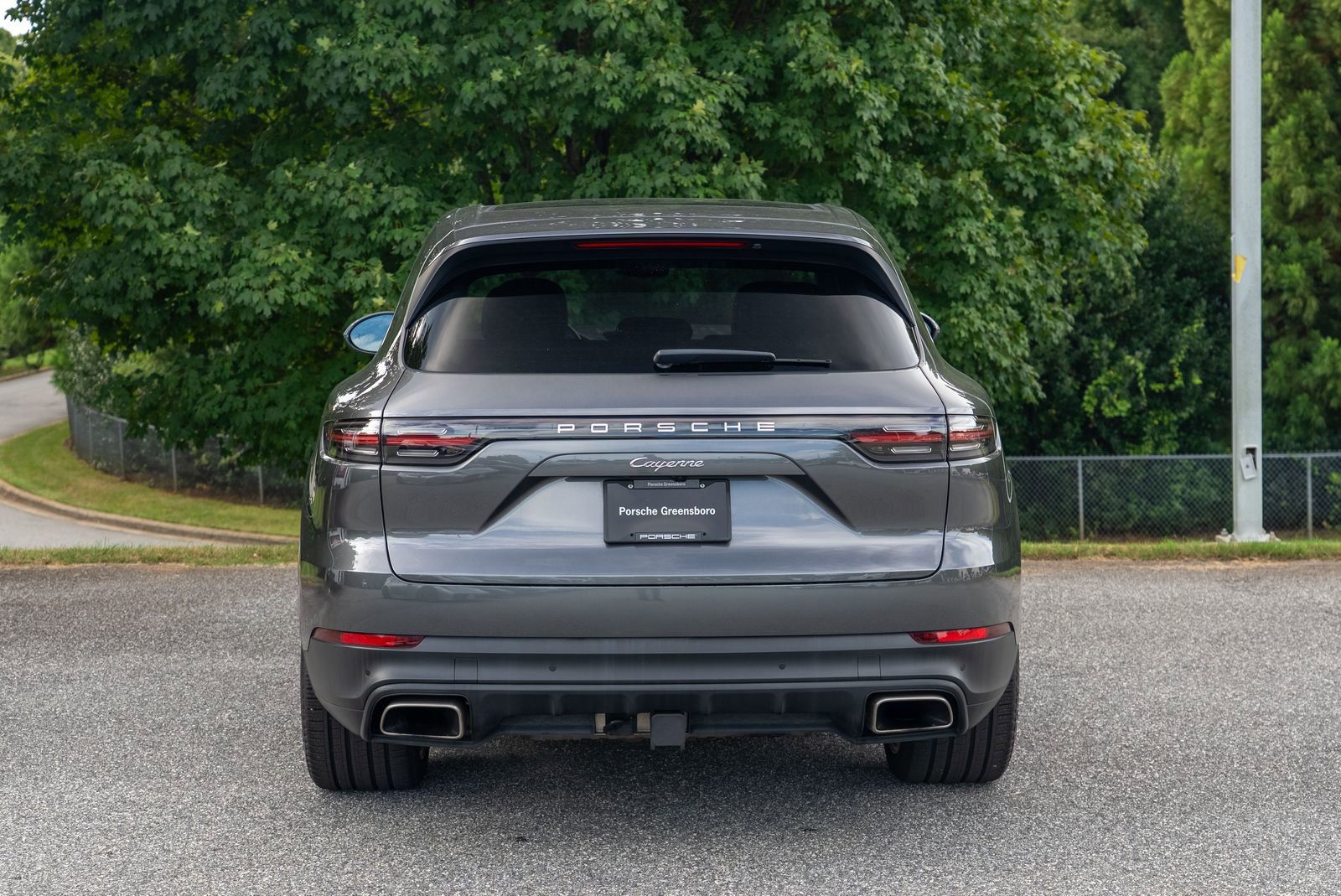 2021 Porsche Cayenne Base photo 8