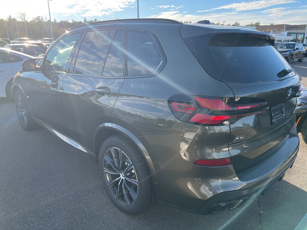 2026 Bmw X5 M60i photo 3