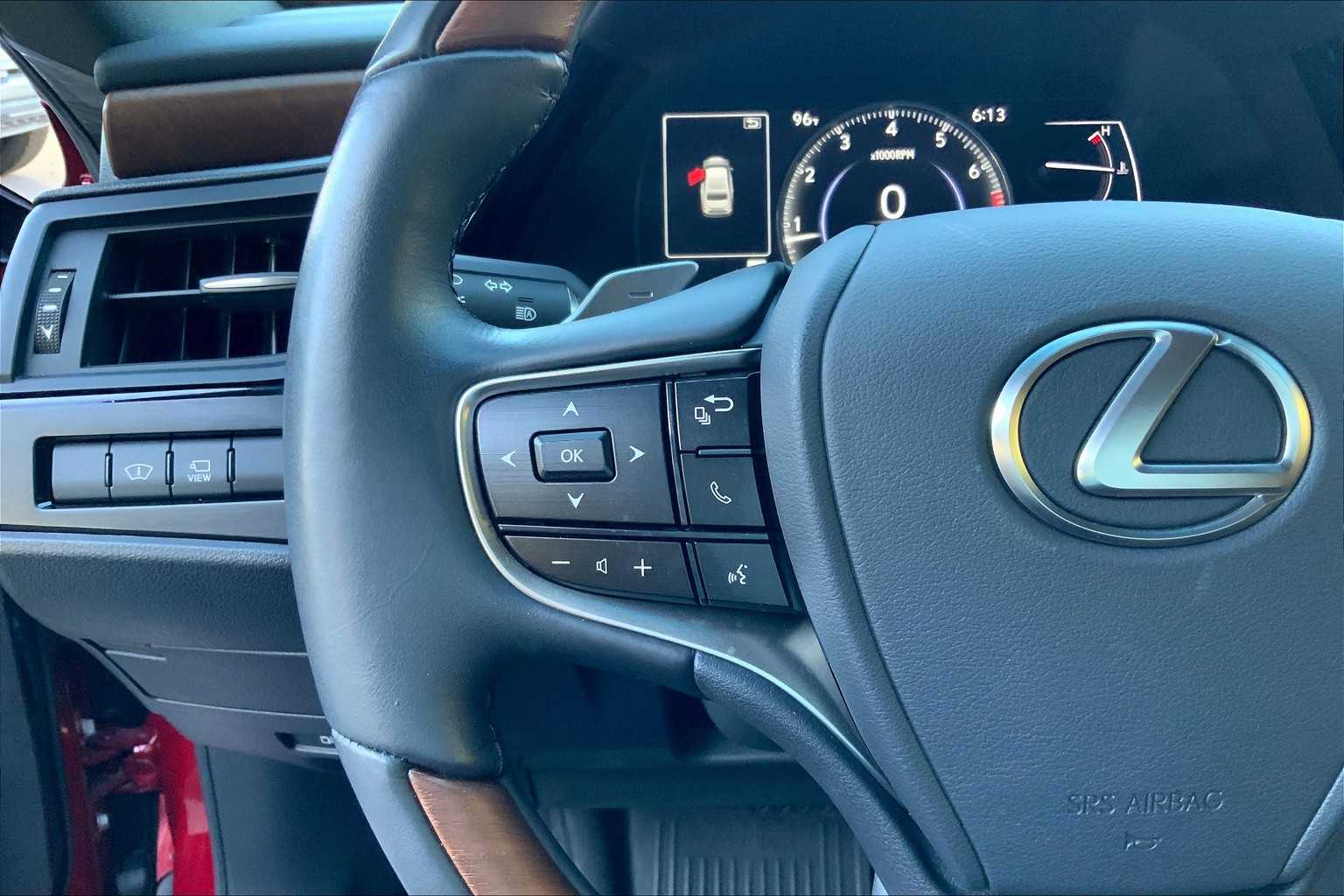 2025 Lexus ES 350 Ultra Luxury photo 22