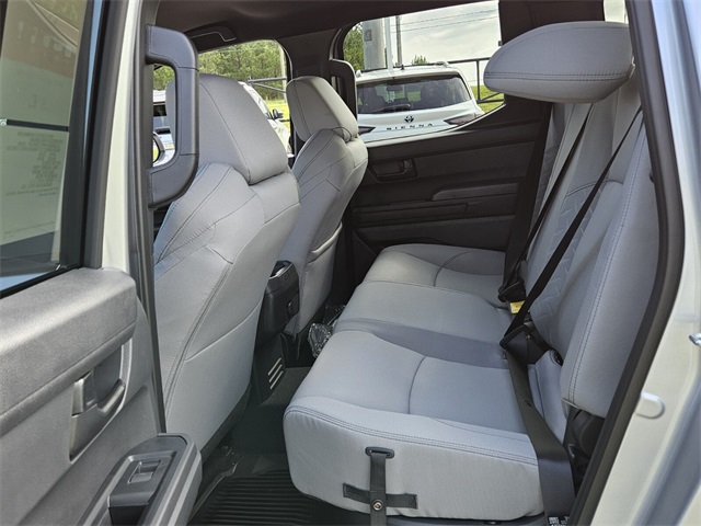 2025 Toyota Tacoma SR5 4x4 Double Cab photo 6