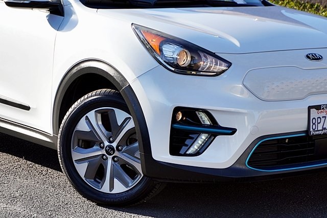 2019 Kia Niro EV EX photo 2