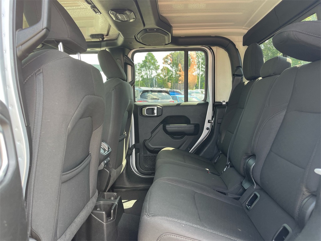 2023 Jeep Gladiator Sport photo 10