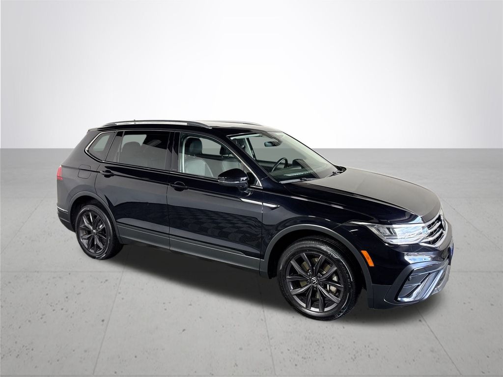 2022 Volkswagen Tiguan SE photo 4