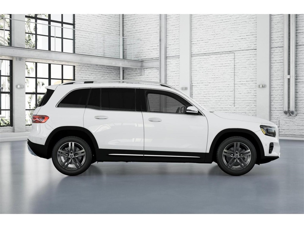 2025 Mercedes Benz GLB 250 4MATIC photo 2