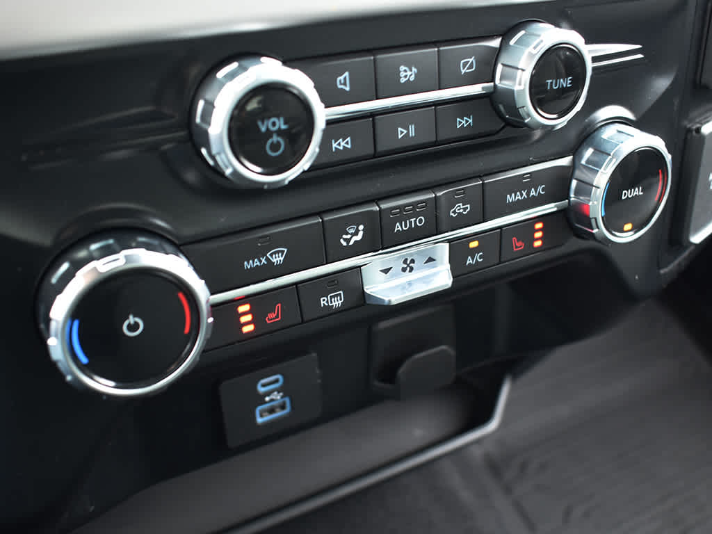 2023 Ford F-150 XLT photo 19