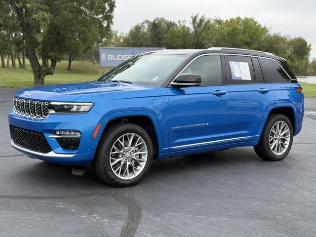 2022 Jeep Grand Cherokee Summit 4xe photo 3
