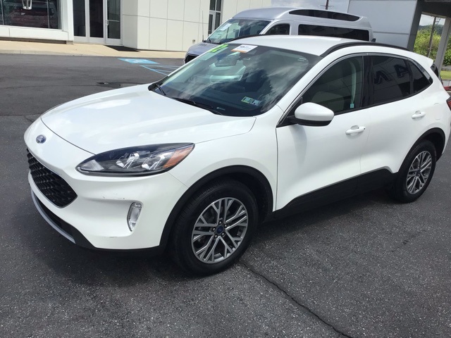 2022 Ford Escape SEL photo 2