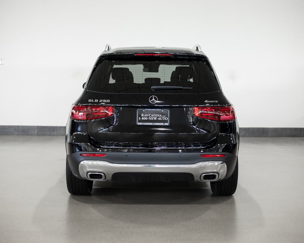 2024 Mercedes Benz GLB 4MATIC 250 photo 12