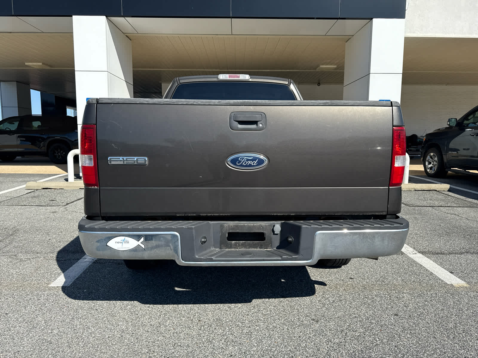 2005 Ford F-150 XL photo 4