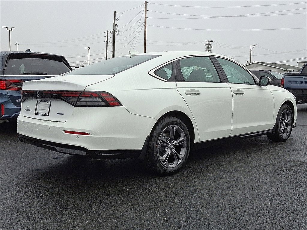 2025 Honda Accord Hybrid EX-L photo 2