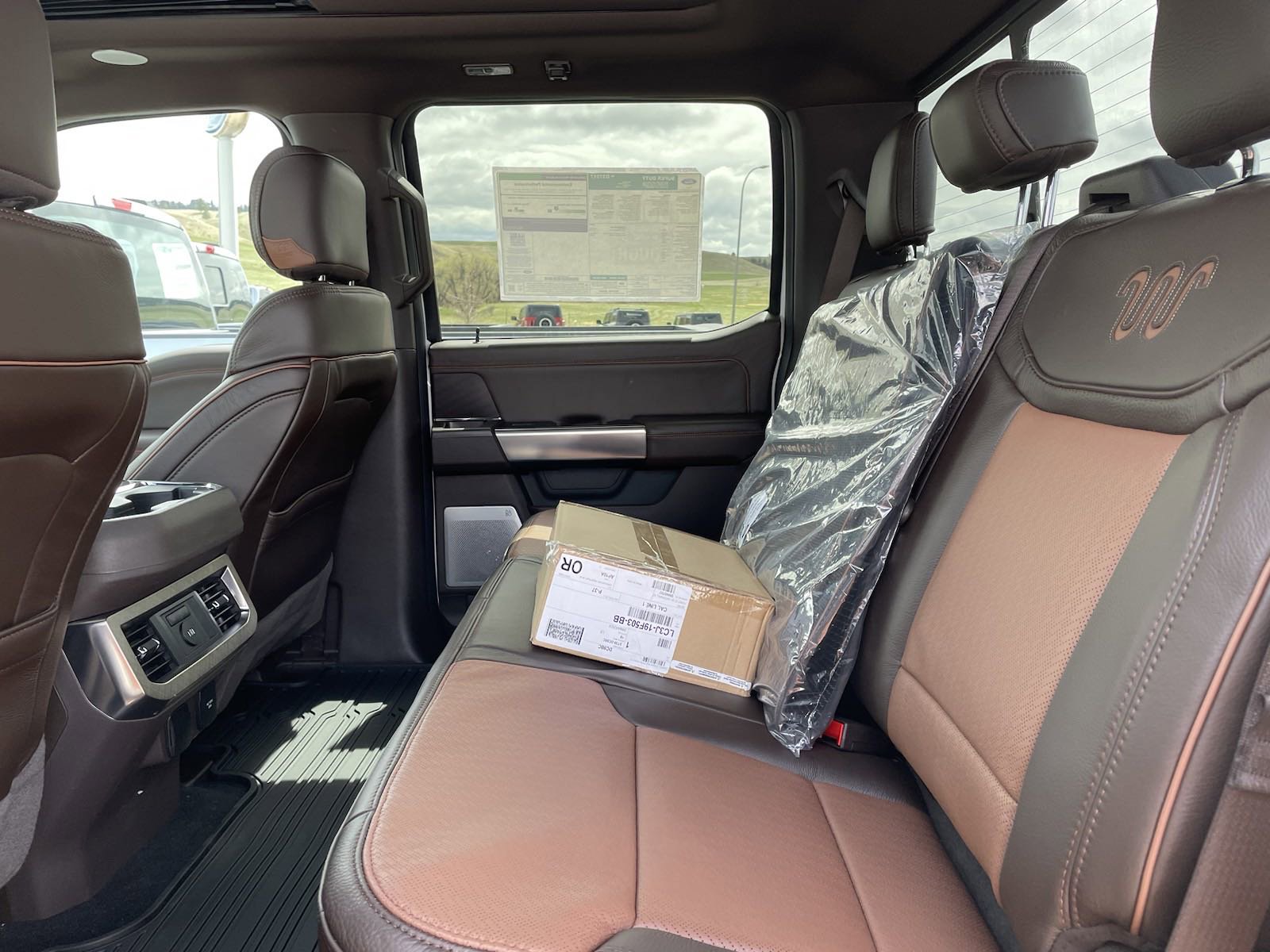 New 2024 Star White Metallic Tri-Coat Ford King Ranch image 19