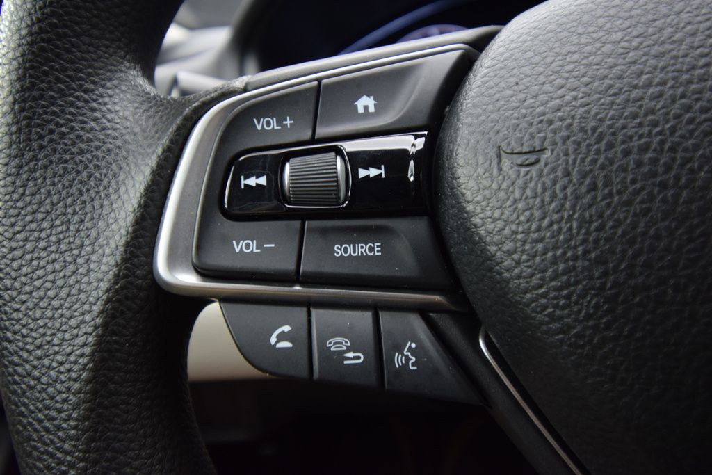 2018 Honda Accord LX photo 24