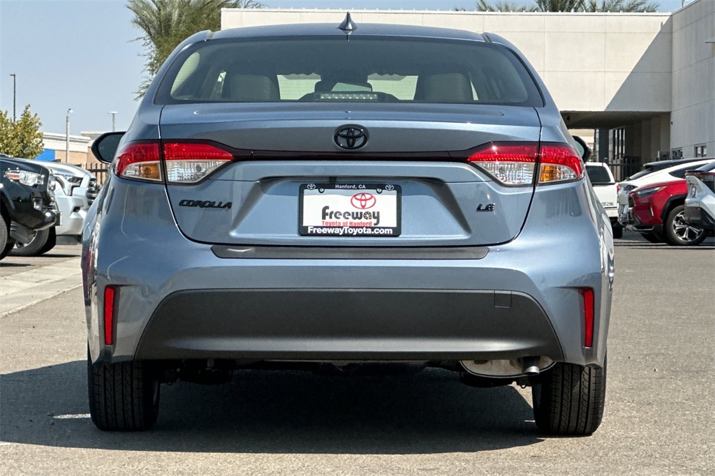 2025 Toyota Corolla LE photo 5