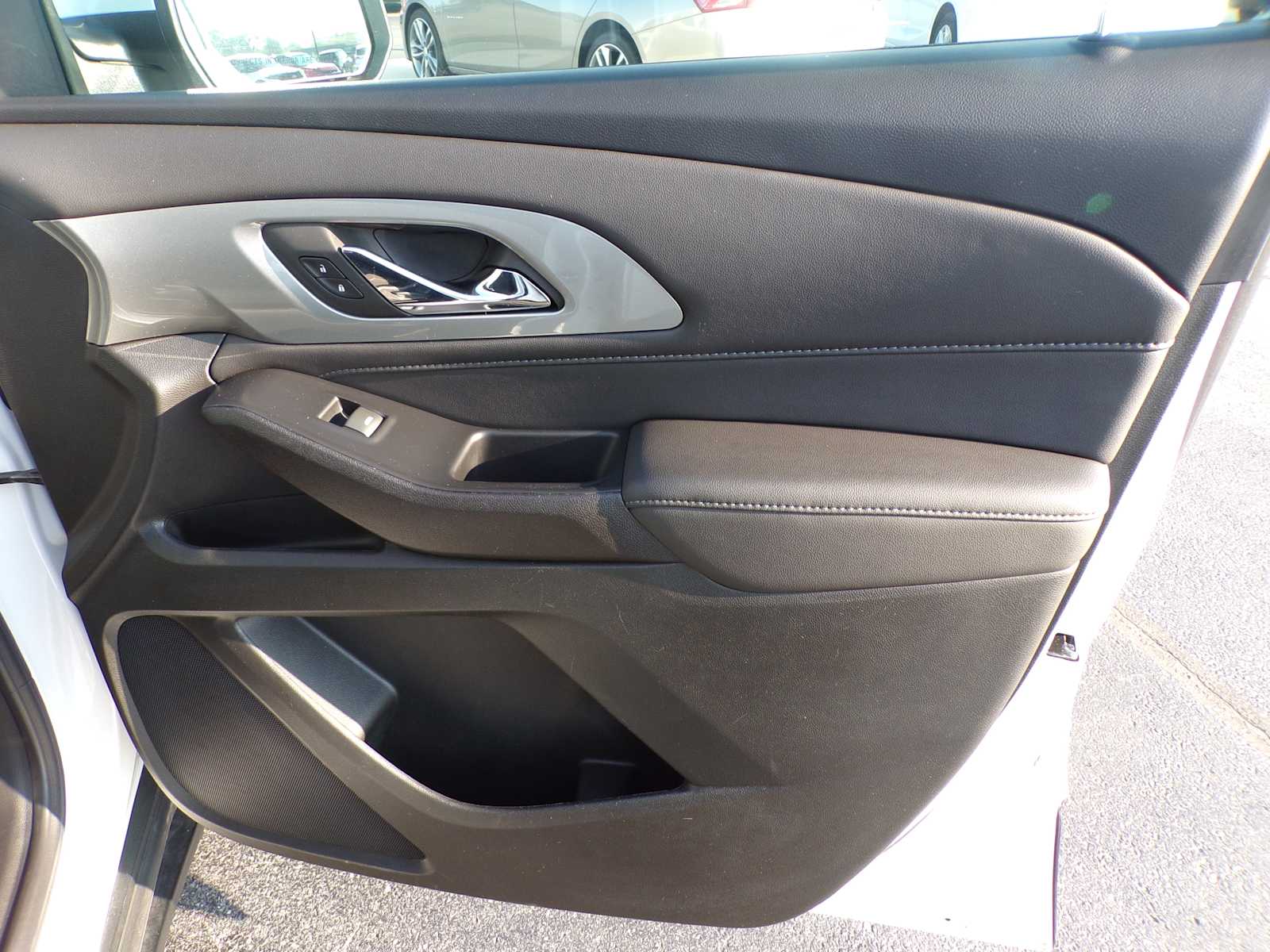 2022 Chevrolet Traverse Cloth photo 15
