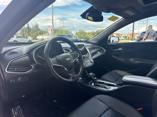 2021 Chevrolet Malibu 1LT photo 10