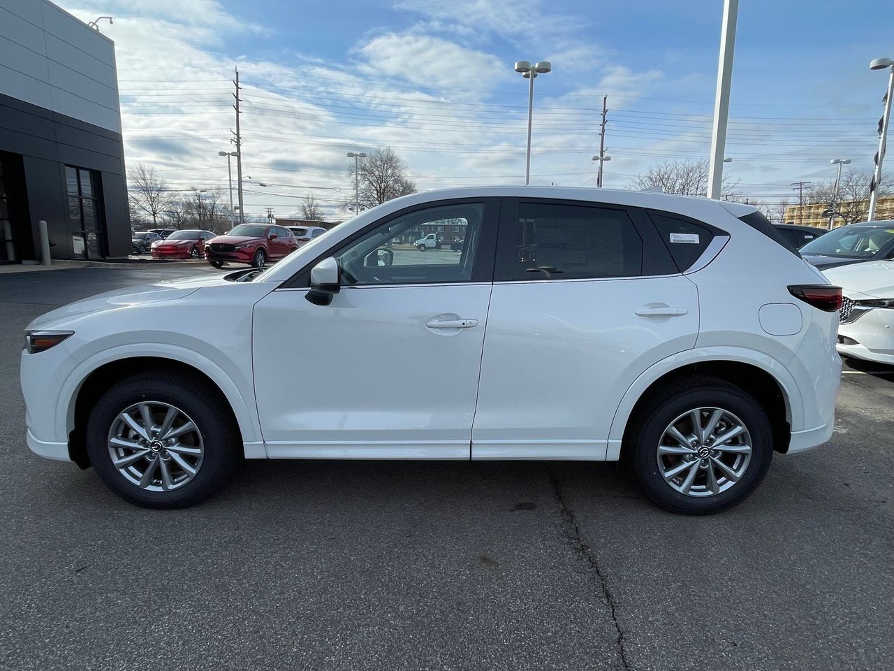 2025 Mazda CX-5 2.5 Select photo 2