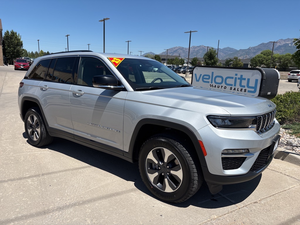 2023 Jeep Grand Cherokee 4xe's photo