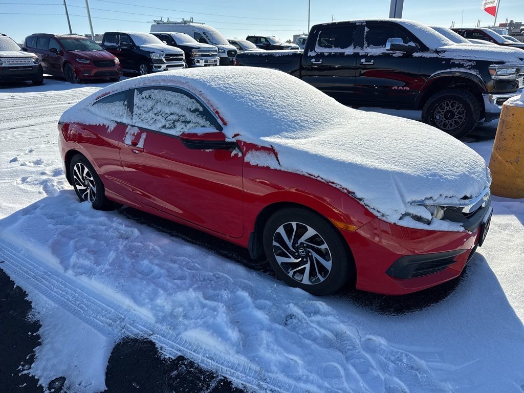 2016 Honda Civic LX-P's photo