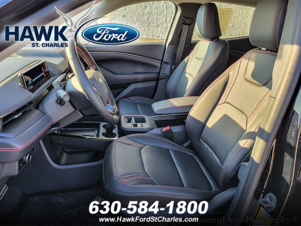 2025 FORD MUSTANG MACH-E - Image 7