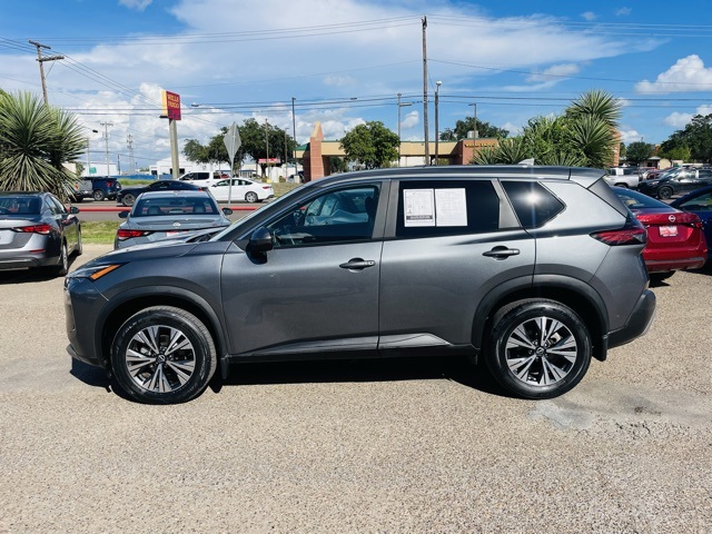 2023 Nissan Rogue SV photo 3