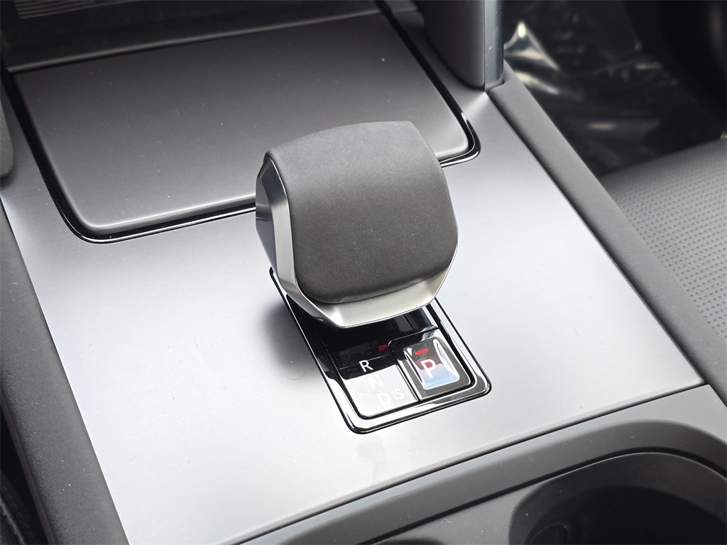 2025 Land Rover Discovery Sport S photo 14