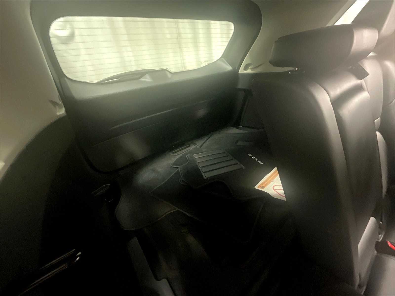 2022 Nissan Rogue SV photo 17
