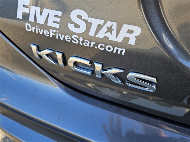 2025 Nissan Kicks Play S photo 9
