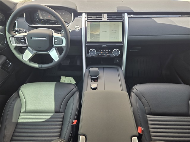 2025 Land Rover Discovery S photo 14