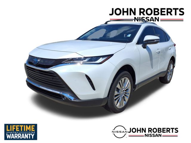2024 Toyota Venza XLE photo 8