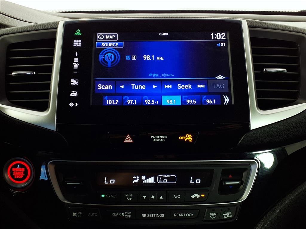 2016 Honda Pilot Elite photo 15