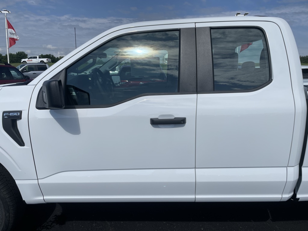2025 Ford F-150 XL photo 29