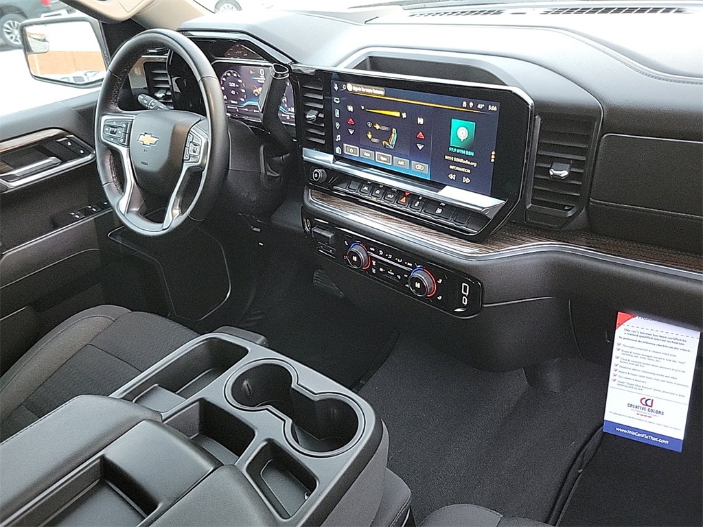 2025 CHEVROLET SILVERADO - Image 26